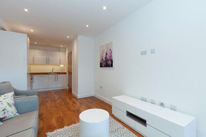 1 Bedroom Apartment To Rent In Banbury Road, Oxford, OX2