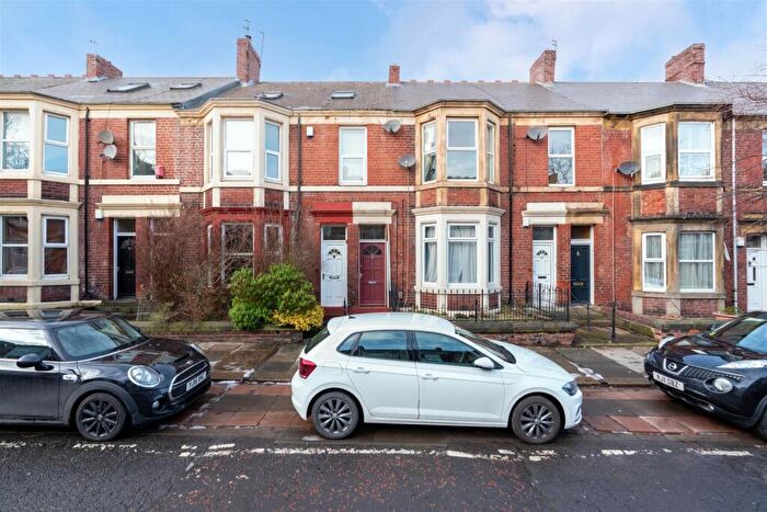 5 Bedroom Maisonette For Sale In Helmsley Road, Sandyford, NE2