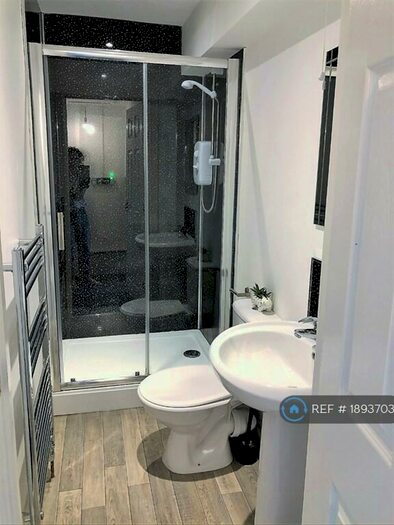 6 Bedroom Terraced House To Rent In Osmaston Street, Nottingham, NG7