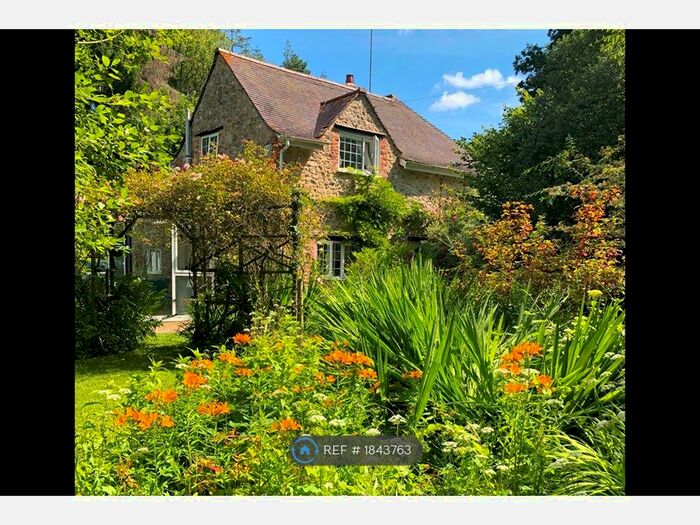 3 Bedroom Detached House To Rent In Cottage, Cricket St Thomas, TA20