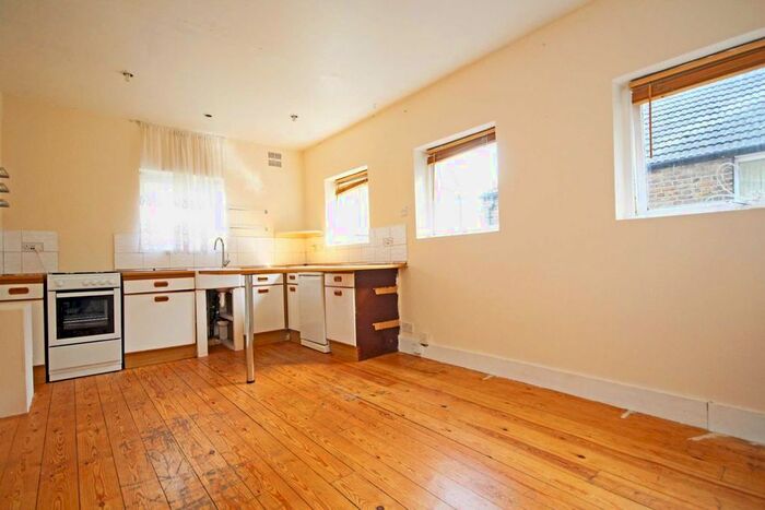 1 Bedroom Flat To Rent In Churchfield Road, London, W3