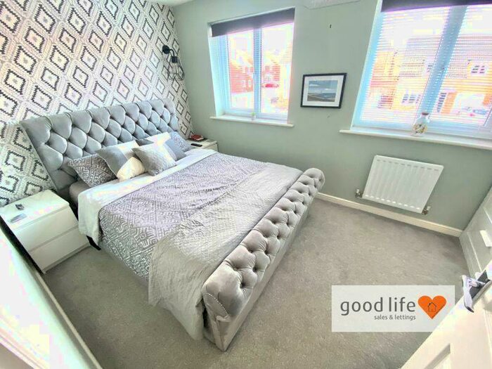 3 Bedroom Semi-Detached House For Sale In Fordfield Road, Ford Estate, Sunderland, SR4