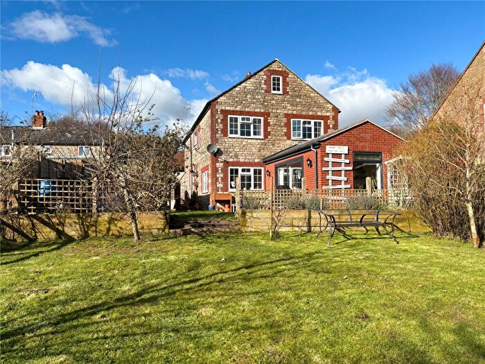 4 Bedroom Detached House For Sale In Deverill Road, Sutton Veny, BA12