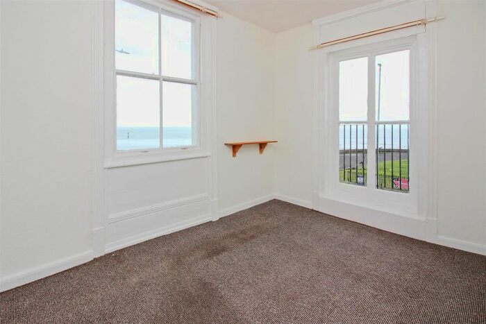 1 Bedroom Flat To Rent In Fort Crescent, Margate, Kent, CT9