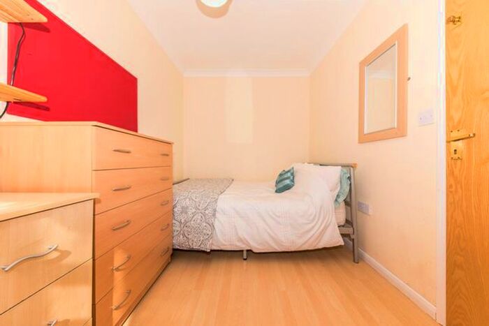 1 Bedroom Property To Rent In Kent Avenue, Canterbury, CT1
