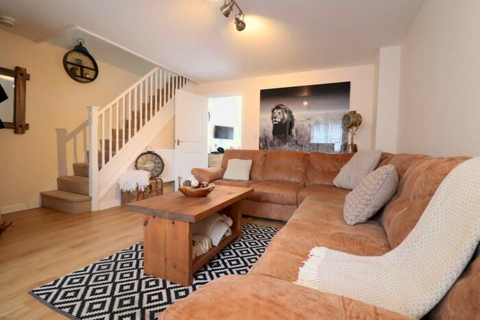 3 Bedroom Semi-Detached House To Rent In Heol Gruffydd, Pontypridd, CF37