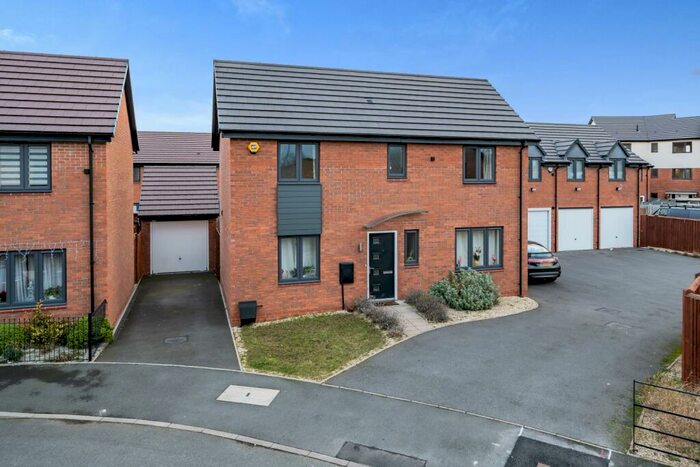 3 Bedroom Detached House For Sale In Jura Way, Birmingham, B36