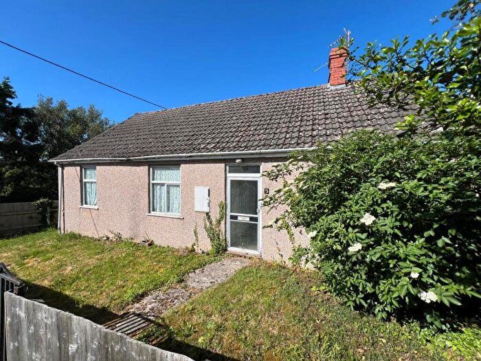 3 Bedroom Detached Bungalow For Sale In Cam Green, Cam, Dursley, GL11