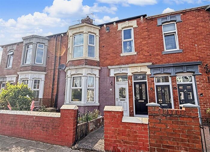 2 Bedroom Flat For Sale In Mowbray Road, South Shields, NE33