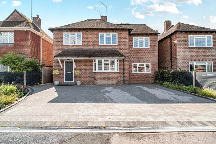 5 Bedroom Detached House To Rent In Pyrford, Surrey, GU22
