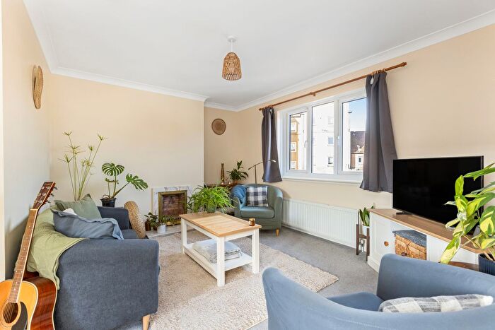 1 Bedroom Flat For Sale In South Gyle Mains, South Gyle, Edinburgh, EH12