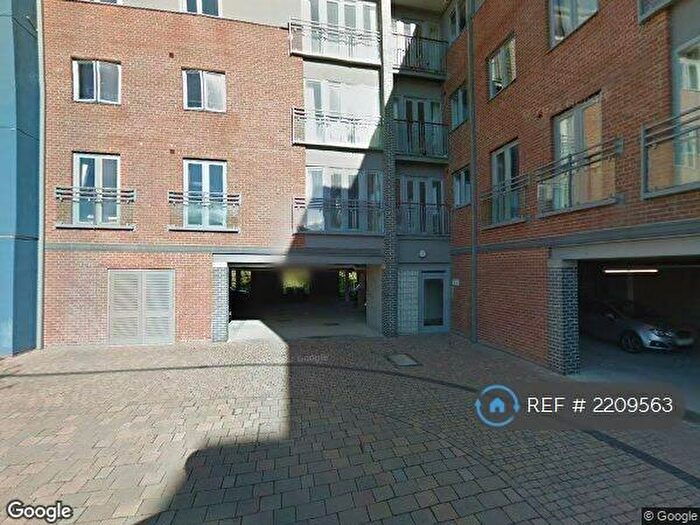 2 Bedroom Flat To Rent In Worsdell Drive, Gateshead, NE8