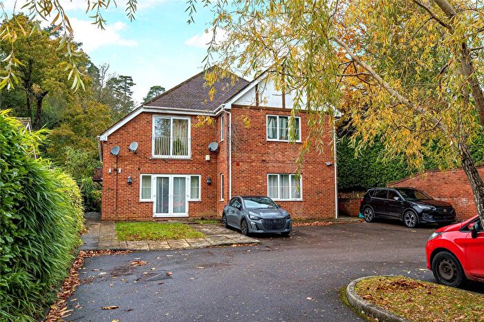 2 Bedroom Flat For Sale In Southview Road, Headley Down, Hampshire, GU35