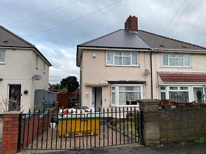 3 Bedroom Semi-Detached House To Rent In Short Street, Darlaston, Wednesbury, WS10