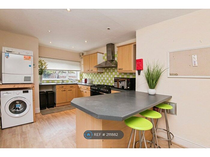 5 Bedroom Terraced House To Rent In Park Road, Exeter, EX1