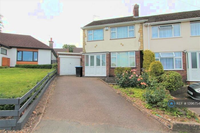 4 Bedroom Semi-Detached House To Rent In Beeby Road, Scraptoft, Leicester, LE7