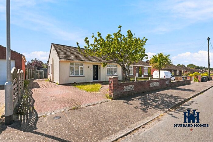 3 Bedroom Semi-Detached Bungalow For Sale In Homefield Avenue, Bradwell, NR31