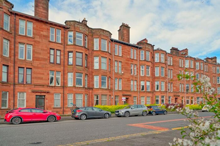 2 Bedroom Flat For Sale In Kings Park Road, Flat /, Kings Park, Glasgow, G44