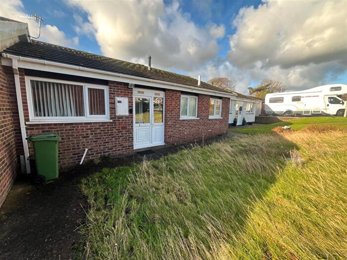 2 Bedroom Bungalow For Sale In Fleming Way, Neyland, SA73