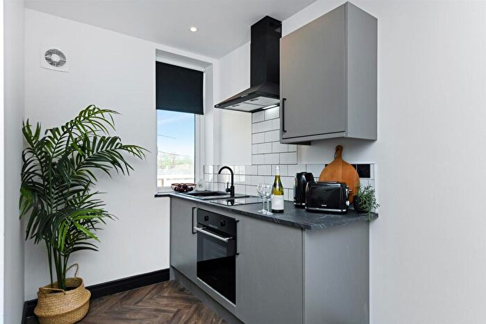 Studio To Rent In Uttoxeter New Road, Derby, DE22