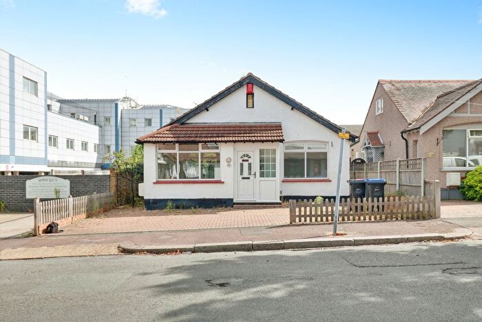 3 Bedroom Detached Bungalow To Rent In Chalkwell Park Drive, Leigh-On-Sea, SS9