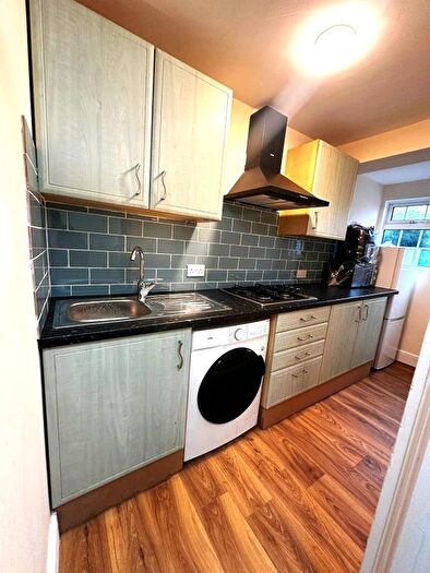Studio To Rent In Fullwell Avenue, Ilford, IG5