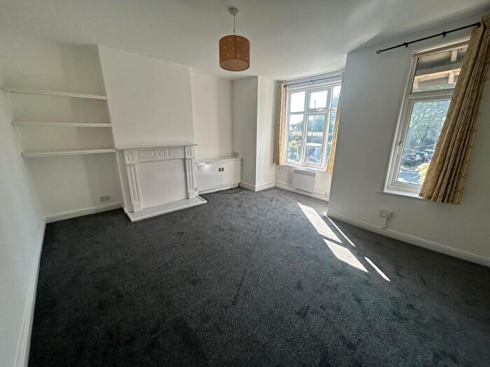 1 Bedroom Flat To Rent In Carlton Hill, Nottingham, NG4