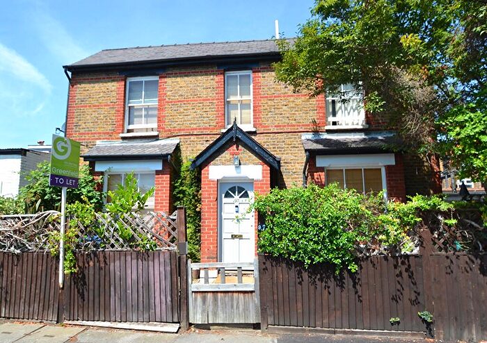 1 Bedroom Apartment To Rent In Elm Road, Kingston Upon Thames, KT2