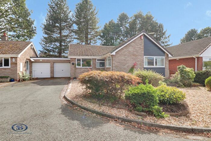 3 Bedroom Detached Bungalow For Sale In Heathwood Drive, Alsager, ST7