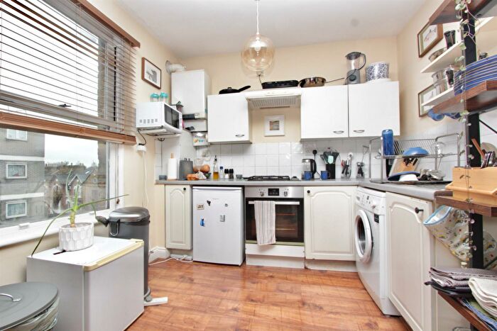 1 Bedroom Flat To Rent In Stoke Newington Church Street, N16