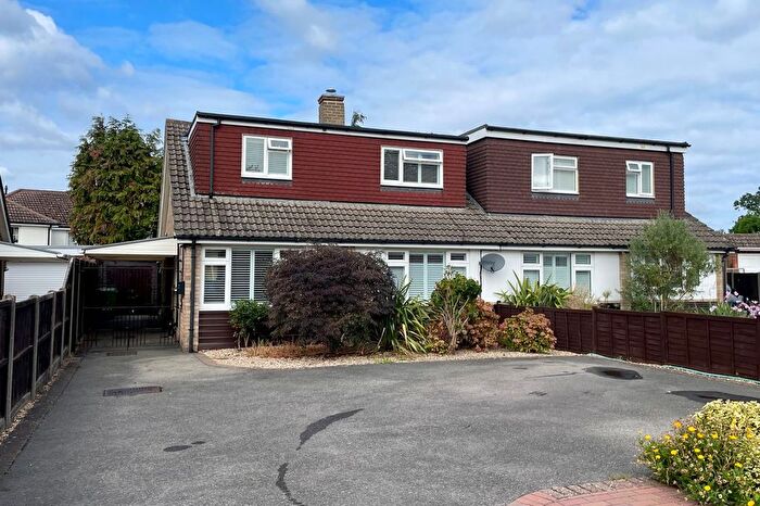 4 Bedroom Semi Detached House For Sale In Hazel Road, Mytchett, GU16