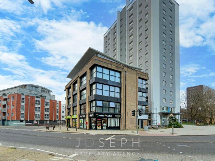 1 Bedroom Flat To Rent In Franciscan Way, Ipswich, IP1