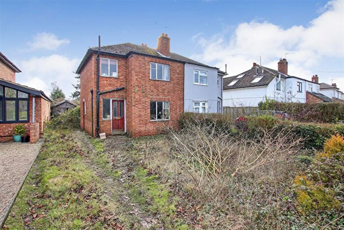 2 Bedroom Semi-Detached House For Sale In Haverhill Road, Stapleford, Cambridge, CB22