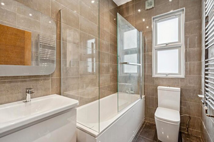 5 Bedroom End Of Terrace House To Rent In St. Leonards Road, East Sheen, SW14