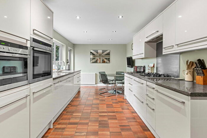 4 Bedroom Detached House For Sale In Great Wheatley Road, Rayleigh, SS6