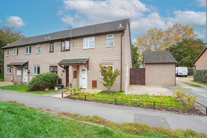 2 Bedroom End Of Terrace House For Sale In Thorney Leys, Witney, OX28