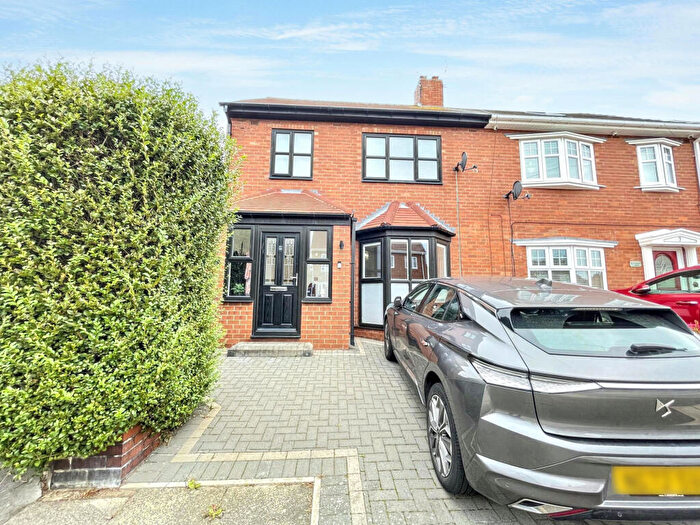 3 Bedroom Semi-Detached House For Sale In Auckland Avenue, Marsden, South Shields, Tyne And Wear, NE34