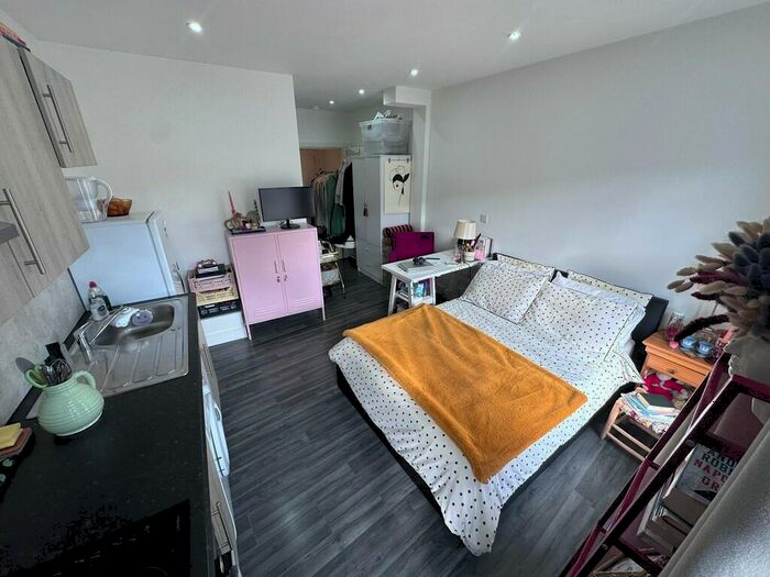 Studio To Rent In Bethnal Green Road, Bethnal Green, E2