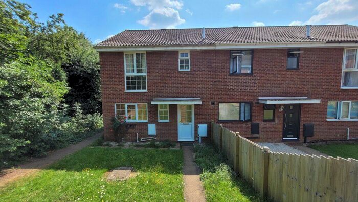 3 Bedroom End Of Terrace House To Rent In Red Poll Close, Banbury, Oxon, OX16