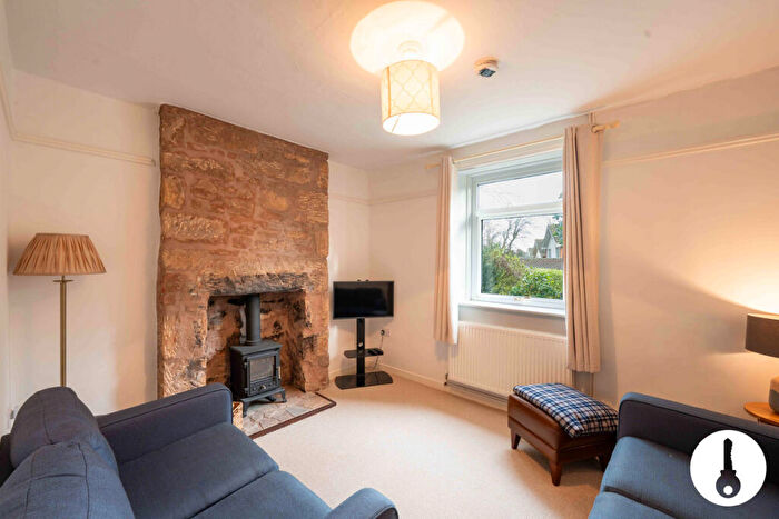 2 Bedroom Cottage For Sale In Oxton, Birkenhead, CH43