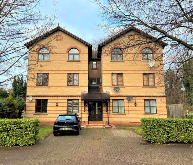 1 Bedroom Apartment To Rent In Rushdon Close, Romford, London, RM1