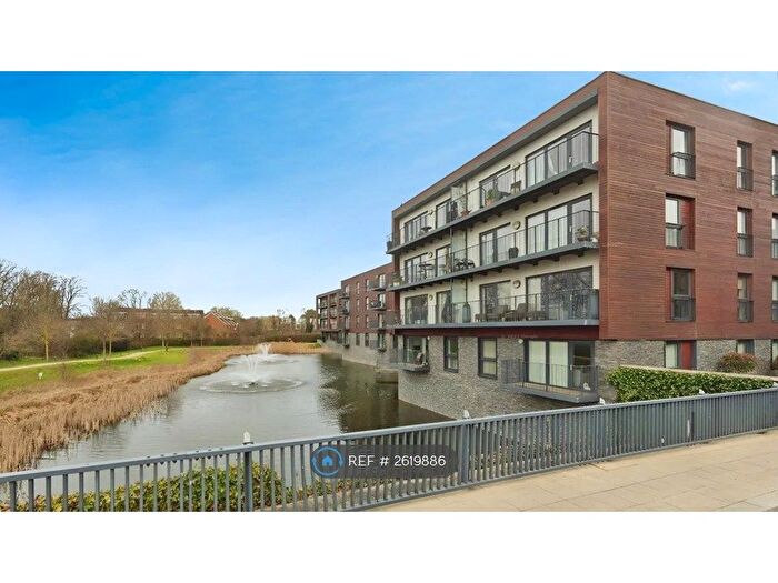 3 Bedroom Flat To Rent In Howard Road, Stanmore, HA7
