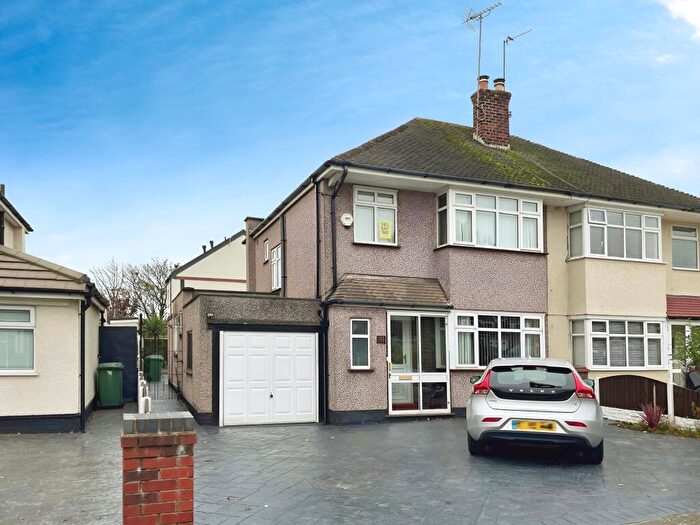3 Bedroom Semi-Detached House For Sale In Greenleas Road, Wallasey, CH45