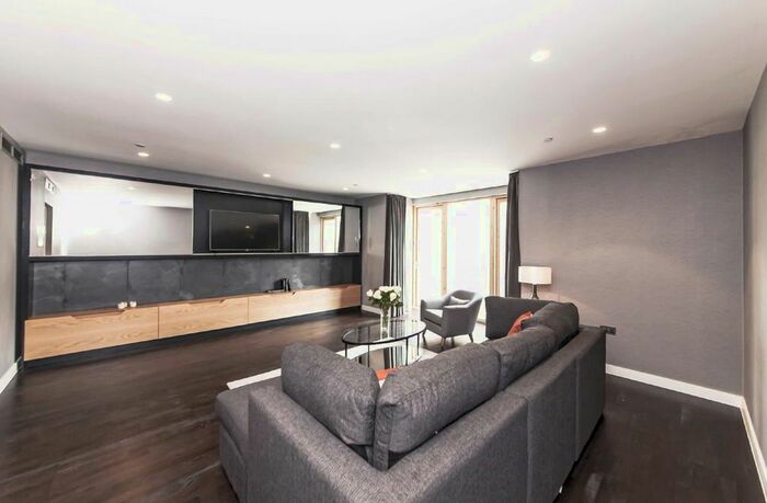 4 Bedroom Property To Rent In Peel Place, London, SW6