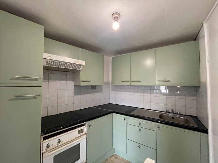 1 Bedroom Flat To Rent In Falmouth Road, Leicester, LE5