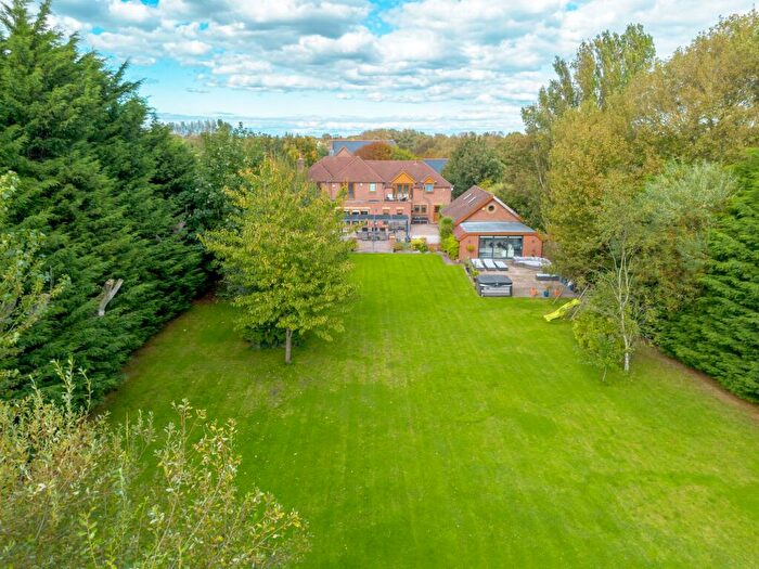 5 Bedroom Detached House For Sale In Division Lane, Blackpool, FY4