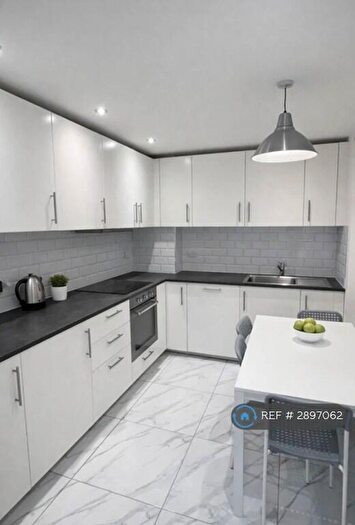 4 Bedroom Flat To Rent In Euston Road, London, NW1