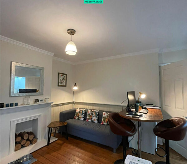 1 Bedroom Flat To Rent In Harrow Road East, Dorking, RH4