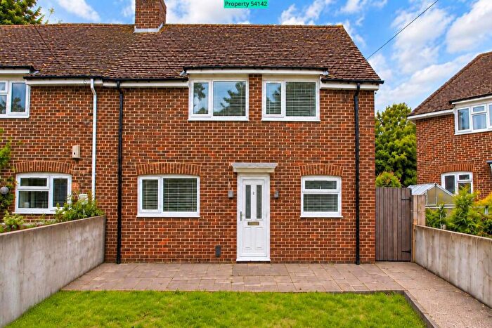 4 Bedroom Semi-Detached House For Sale In Hillyfields, Nursling, Southampton, SO16