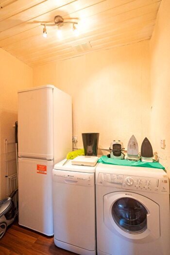 1 Bedroom Flat To Rent In Wardlaw Place, Edinburgh, EH11